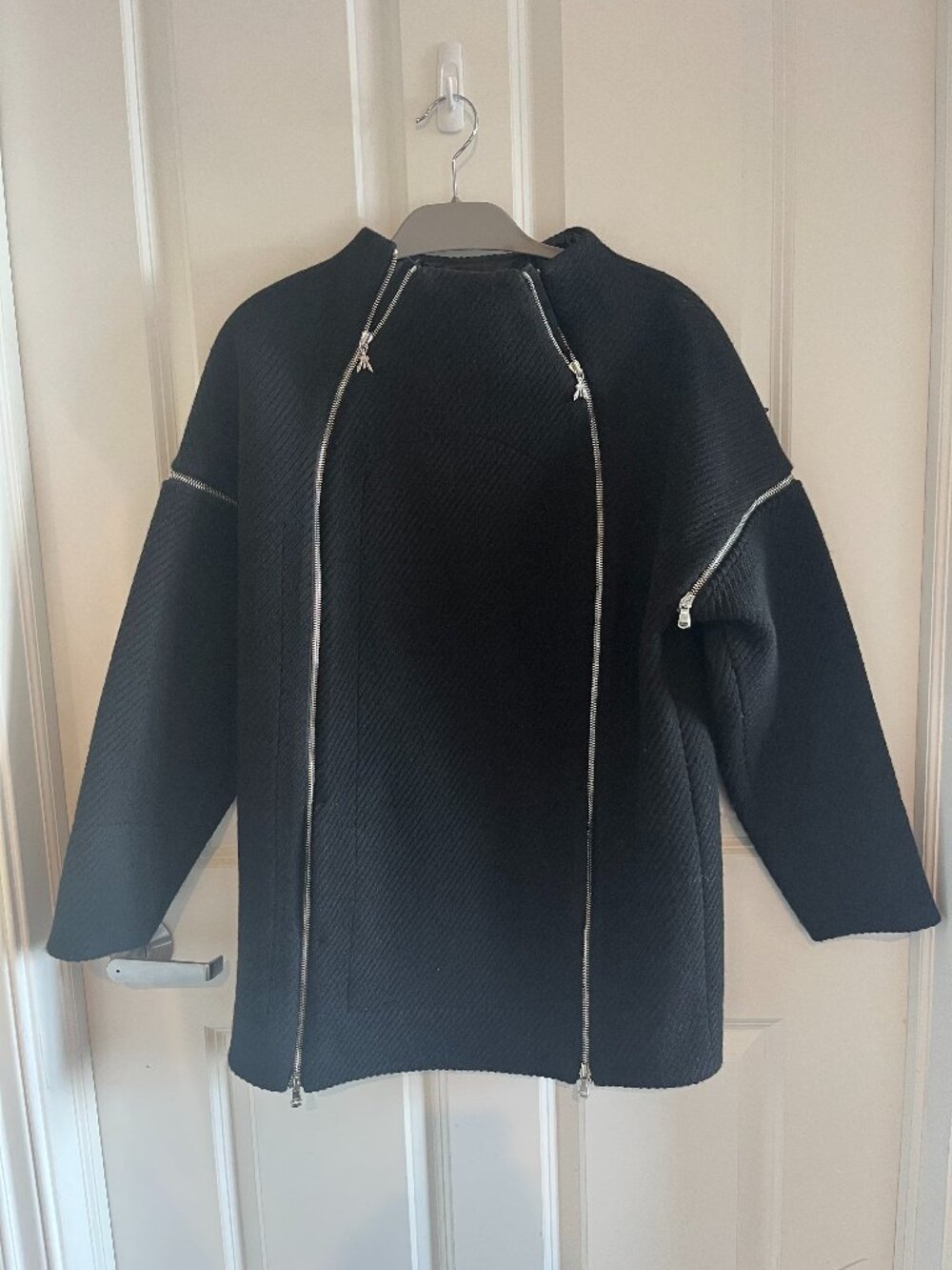 Patrizia Pepe Italian Black Textured Wool Zip-Detail Coat / Size 42 (US 6/8)